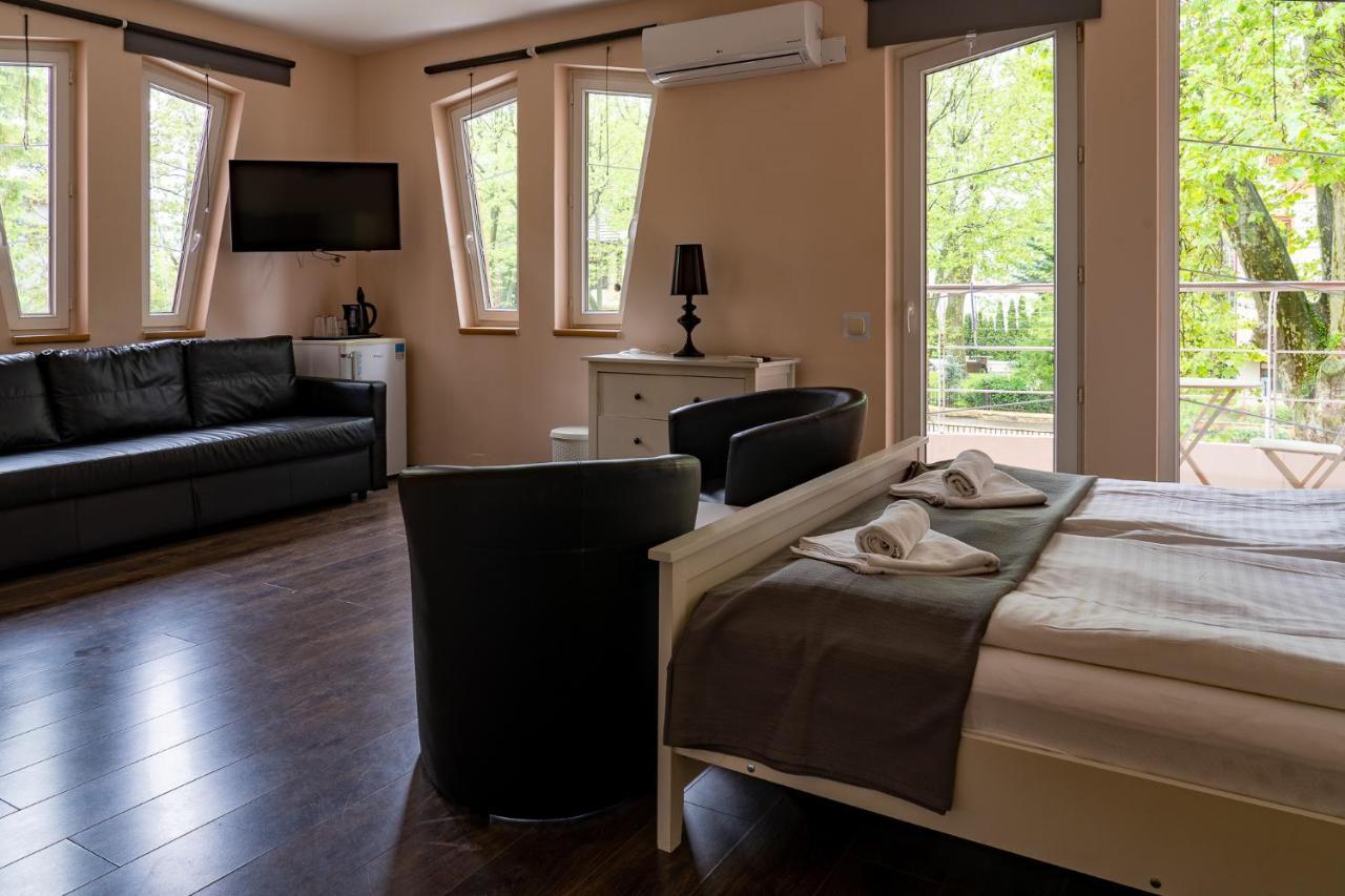 Accomo Apartmanhaz Siófok Extérieur photo